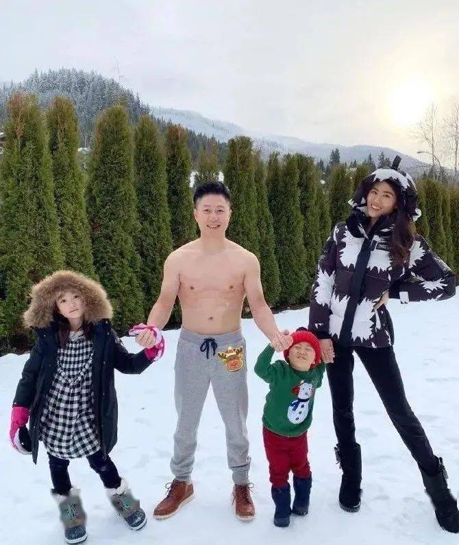 澳门六叔，神秘身份与网络热议的交织