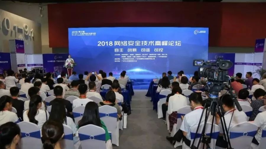 澳门六叔官网论坛中文版网页下载，揭秘澳门博彩业背后的信息交流平台